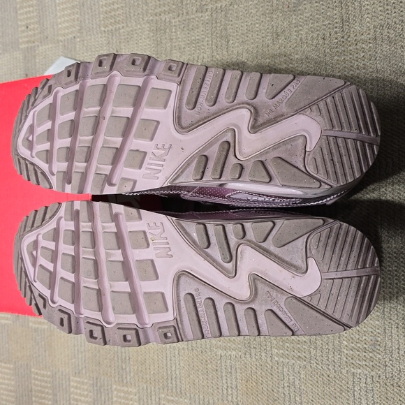 Purple Air Max - Picture 5 of 6